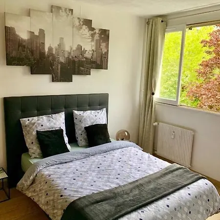 Cosy Centre Equipe, Calme Apartment *